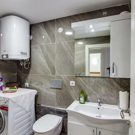 Yildizlarin Icerisinde Doga Ile Bas Basa Apartment