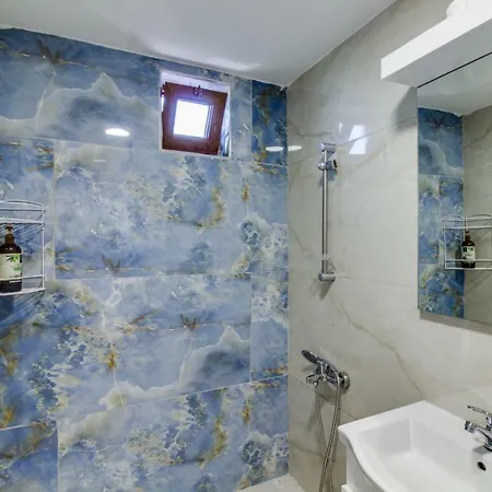 Apartament Yildizlarin Icerisinde Doga Ile Bas Basa Antalya