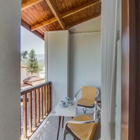 Apartament Yildizlarin Icerisinde Doga Ile Bas Basa